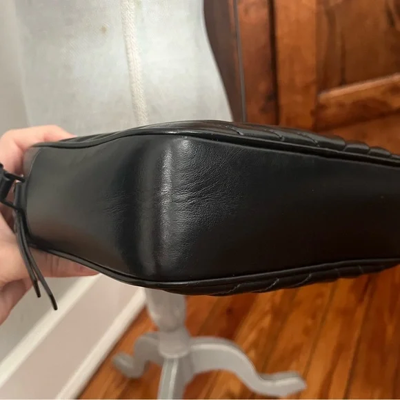 SAINT LAURENT LOU CAMERA BAG IN QUILTED LEATHER - Picture 7 of 17